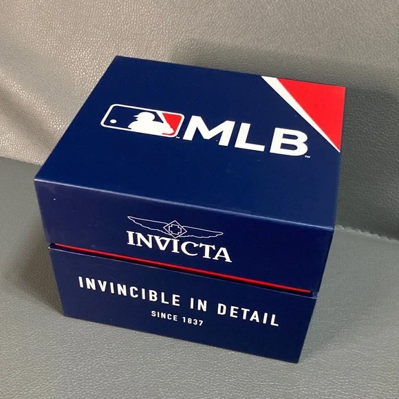 Invicta Pro Diver NY Yankees Edition Men's Watch - 43mm - Picture 7 of 7